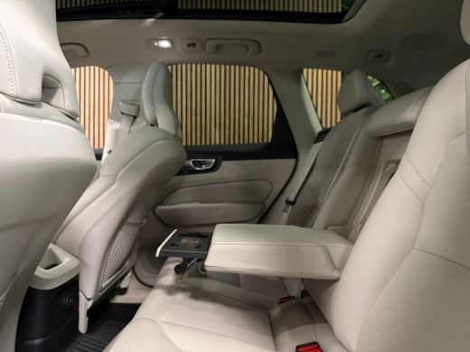 Volvo  XC60 T6 AWD Recharge Plus Dark Long Range | Harman Kardon | All Season Banden | Adaptieve Cruise Contr... ActivLease financial lease