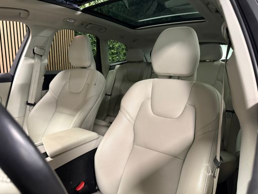 Volvo  XC60 T6 AWD Recharge Plus Dark Long Range | Harman Kardon | All Season Banden | Adaptieve Cruise Contr... ActivLease financial lease