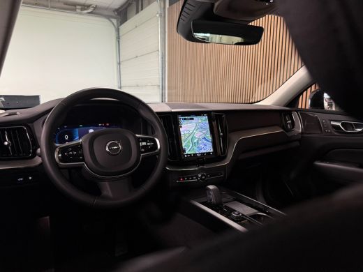 Volvo  XC60 T8 AWD Recharge Plus Dark | Harman Kardon | 455pk | All Season banden | Adaptieve Cruise Control ... ActivLease financial lease