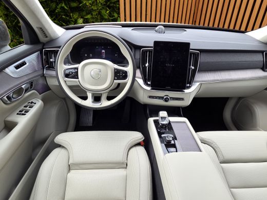 Volvo  XC90 2.0 T8 Plug-in hybrid AWD Ultra Black Ed. Exec. | Bowers&Wilkins | Luchtvering | Massage/ventilat... ActivLease financial lease