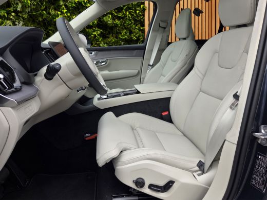 Volvo  XC90 2.0 T8 Plug-in hybrid AWD Ultra Black Ed. Exec. | Bowers&Wilkins | Luchtvering | Massage/ventilat... ActivLease financial lease