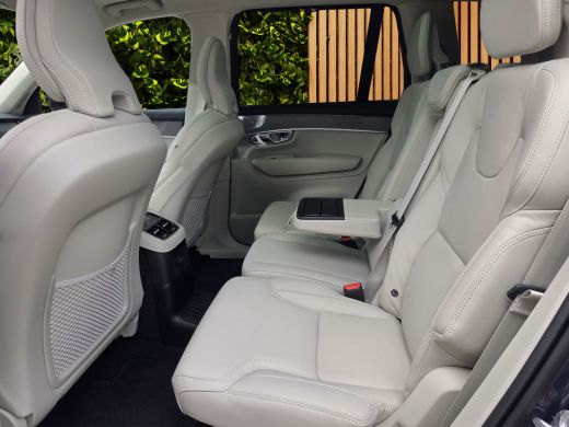 Volvo  XC90 2.0 T8 Plug-in hybrid AWD Ultra Black Ed. Exec. | Bowers&Wilkins | Luchtvering | Massage/ventilat... ActivLease financial lease