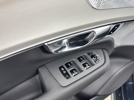 Volvo  XC90 T8 Ultra Black Edition Executive | 22" | Gelaagd & Getint Glas | Geintegreerd kinderzitje | Lucht... ActivLease financial lease