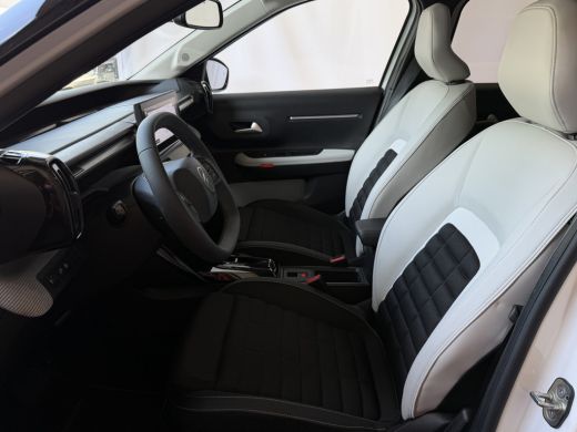 Citroën C3 Aircross 145pk Automaat MAX | Hoge Instap | Fabrieksgarantie Navi | Camera | CarPlay/Android Auto | NWST ActivLease financial lease