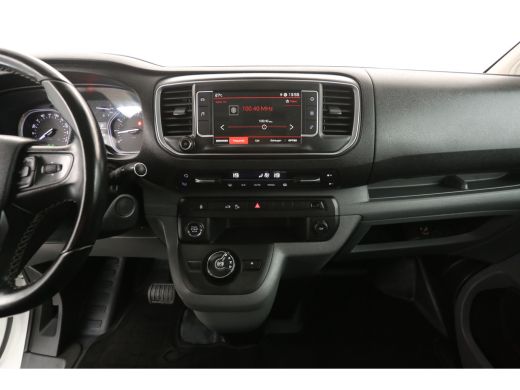 Citroën Jumpy 2.0 BlueHDI L3H1 180PK | Automaat | Airco | Cruise | Camera | Carplay | 3 Zits | Trekhaak | Imper... ActivLease financial lease