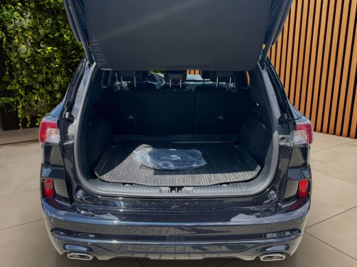 Ford Kuga 2.5 PHEV ST-Line X Stoel- stuurverw. | Adaptieve Cruise | B&O | Afneembare trekhaak | Keyless ActivLease financial lease