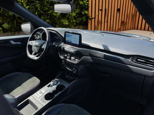 Ford Kuga 2.5 PHEV ST-Line X Stoel verwarming | Adaptieve Cruise | B&O | Afneembare trekhaak | Keyless ActivLease financial lease