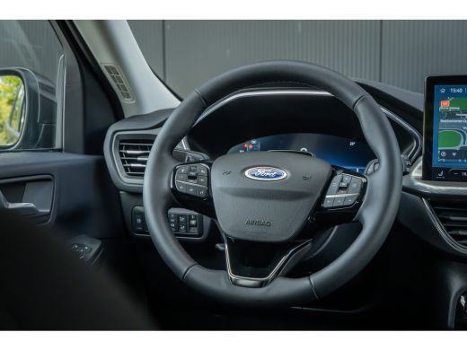 Ford Kuga 2.5 PHEV Titanium | Adaptvie Cruise | Wegklap trekhaak | BLIS | 360 Camera ActivLease financial lease