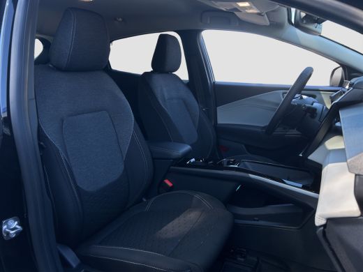 Ford Puma Gen-E 44 kWh | Winterpack | Cruise Control | Camera | CarPlay | ActivLease financial lease