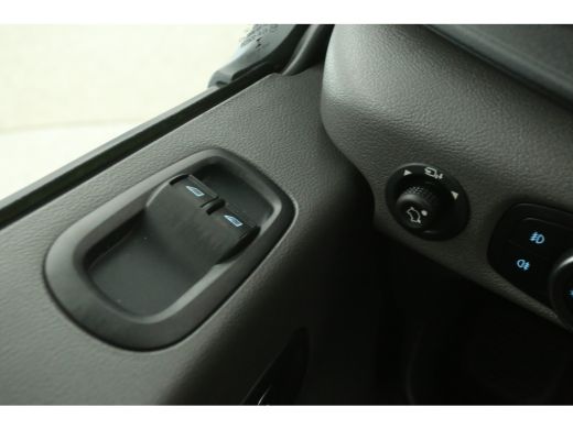 Ford Transit 2.0 TDCI L3H3 | Cruise | Camera | 3 Zits | Parkeersens. ActivLease financial lease