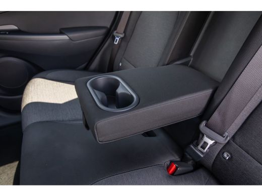 Hyundai Kona EV Fashion 64 kWh | Camera | Stoelverwarmig | Cruise control adaptief | Head-up display | Dodehoe... ActivLease financial lease