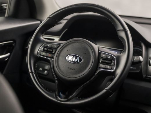 Kia Niro 1.6 GDi Hybrid DynamicLine Automaat (APPLE CARPLAY, NAVIGATIE, CAMERA, LEDER, SPORTSTOELEN, CRUIS... ActivLease financial lease