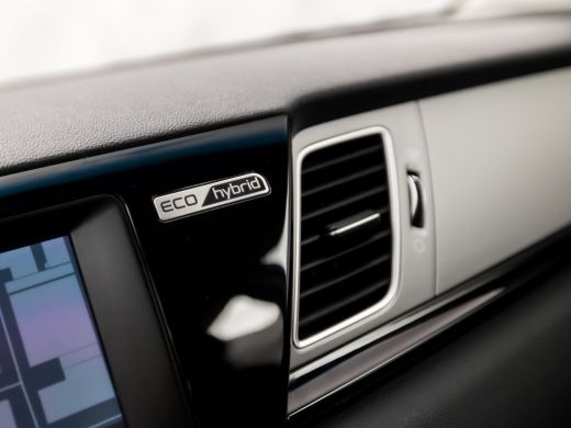 Kia Niro 1.6 GDi Hybrid DynamicLine Automaat (APPLE CARPLAY, NAVIGATIE, CAMERA, LEDER, SPORTSTOELEN, CRUIS... ActivLease financial lease