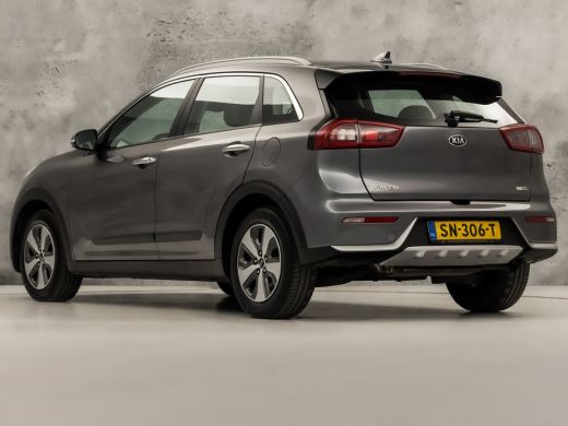 Kia Niro 1.6 GDi Hybrid DynamicLine Automaat (APPLE CARPLAY, NAVIGATIE, CAMERA, LEDER, SPORTSTOELEN, CRUIS... ActivLease financial lease