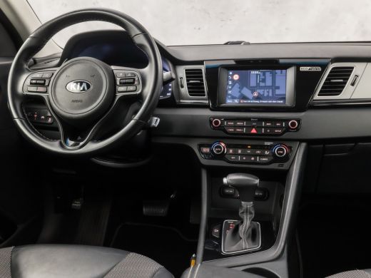 Kia Niro 1.6 GDi Hybrid DynamicLine Automaat (APPLE CARPLAY, NAVIGATIE, CAMERA, LEDER, SPORTSTOELEN, CRUIS... ActivLease financial lease