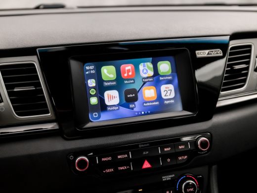 Kia Niro 1.6 GDi Hybrid DynamicLine Automaat (APPLE CARPLAY, NAVIGATIE, CAMERA, LEDER, SPORTSTOELEN, CRUIS... ActivLease financial lease