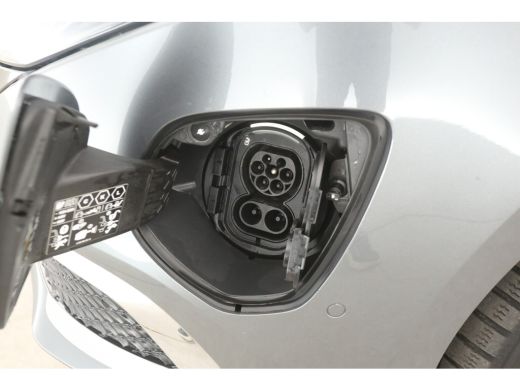 Mercedes-Benz EQV XL L3 90 kWh | Snelladen | SOH 93% | Clima | 360&deg; Camera | Cruise | 2xSchuifdeur | Navi ActivLease financial lease