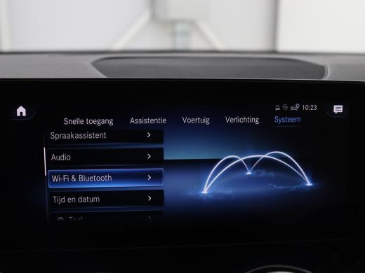 Mercedes-Benz GLB | Panoramadak | Leder | Adaptive cruise | Camera | Park assist | Carplay | Sfeerverlichting | Ful... ActivLease financial lease