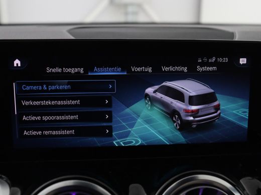 Mercedes-Benz GLB | Panoramadak | Leder | Adaptive cruise | Camera | Park assist | Carplay | Sfeerverlichting | Ful... ActivLease financial lease