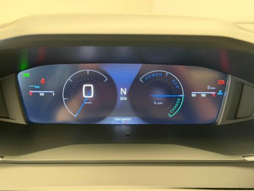 Peugeot 2008 1.2 Hybrid 145 Allure | Active Safety Brake met camera en radar (automatisch noodremsysteem) met ... ActivLease financial lease