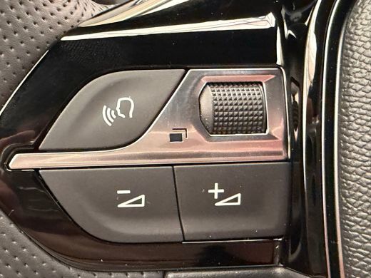 Peugeot 208 GT | Elektrische parkeerrem | Extra getinte achterste zijruiten en achterruit | Extra getinte ach... ActivLease financial lease