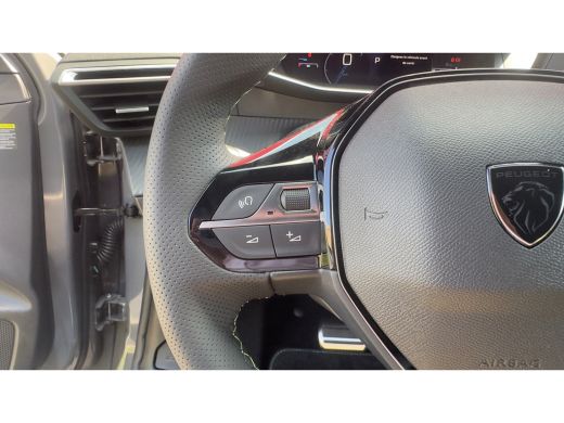 Peugeot 208 GT | Elektrische parkeerrem | Extra getinte achterste zijruiten en achterruit | Extra getinte ach... ActivLease financial lease