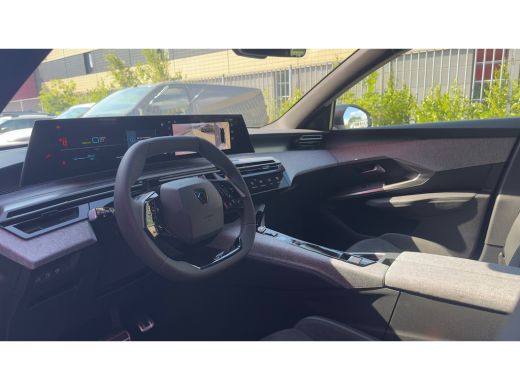 Peugeot 3008 GT | Plug-In Hybride | Panorama Dak | Elektrisch Verstelbare Stoelen met Memory | Adaptieve Cruis... ActivLease financial lease