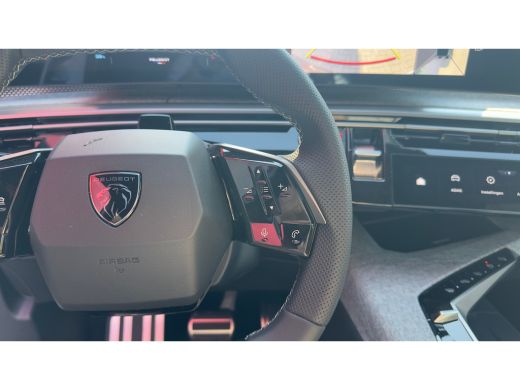 Peugeot 3008 GT | Plug-In Hybride | Panorama Dak | Elektrisch Verstelbare Stoelen met Memory | Adaptieve Cruis... ActivLease financial lease
