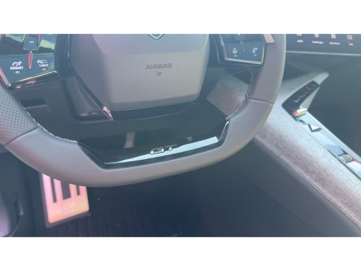 Peugeot 3008 GT | Plug-In Hybride | Panorama Dak | Elektrisch Verstelbare Stoelen met Memory | Adaptieve Cruis... ActivLease financial lease