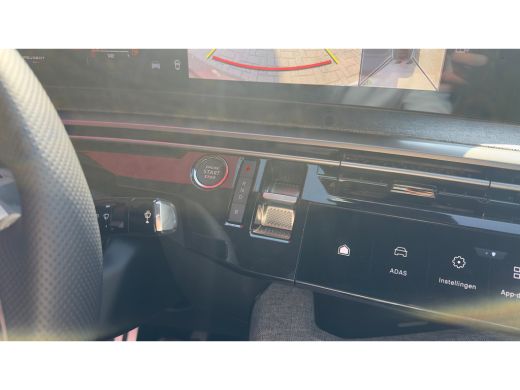 Peugeot 3008 GT | Plug-In Hybride | Panorama Dak | Elektrisch Verstelbare Stoelen met Memory | Adaptieve Cruis... ActivLease financial lease