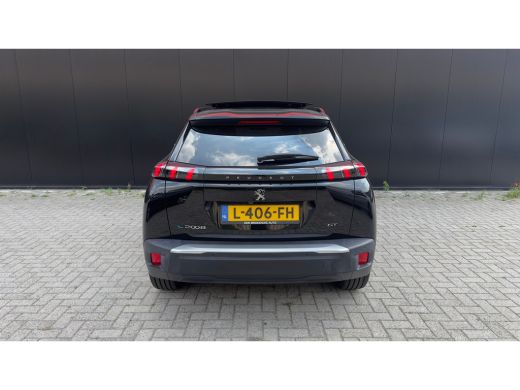 Peugeot e-2008 EV GT Pack 50 kWh | Panorama Dak | Stoelverwarming Voor | Adaptieve Cruise Control | Achteruitrij... ActivLease financial lease