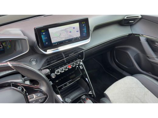 Peugeot e-2008 EV GT Pack 50 kWh | Panorama Dak | Stoelverwarming Voor | Adaptieve Cruise Control | Achteruitrij... ActivLease financial lease