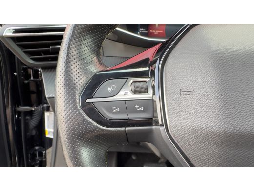 Peugeot e-2008 EV GT Pack 50 kWh | Panorama Dak | Stoelverwarming Voor | Adaptieve Cruise Control | Achteruitrij... ActivLease financial lease