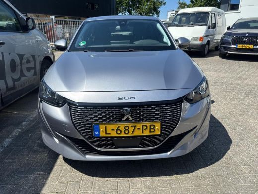 Peugeot e-208 EV Allure Pack 50 kWh | Achteruitrijcamera | Climate Control | Navigatie | Apple Carplay & Androi... ActivLease financial lease