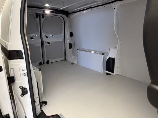 Peugeot Expert Standaard - Elektrisch, (2026) | 16" stalen velgen | Elektrisch bedienbare en verwarmbare buitens... ActivLease financial lease