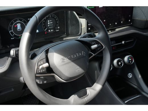 Skoda Kodiaq 1.5 TSI 150pk MHEV Business Edition 7p. | Trekhaak | Camera | Carplay | Adaptive Cruise | Dode ho... ActivLease financial lease