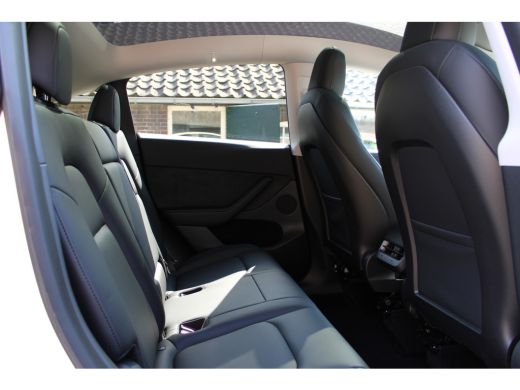 Tesla Model Y Long Range AWD 75 kWh SOh 91% PANO LEER LED 95000KM!!! ActivLease financial lease