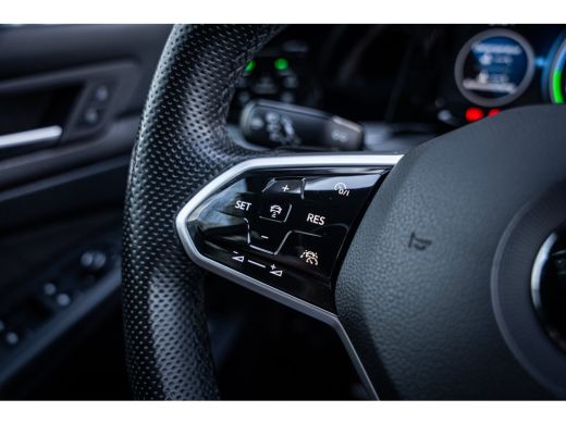 Volkswagen Golf 1.4 eHybrid GTE | Achteruitrijcamera | Apple Carplay/Android Auto|telefoonintegratie premium | Cr... ActivLease financial lease