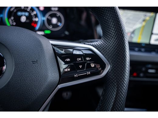 Volkswagen Golf 1.4 eHybrid GTE | Achteruitrijcamera | Apple Carplay/Android Auto|telefoonintegratie premium | Cr... ActivLease financial lease