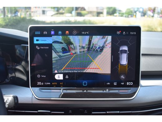 Volkswagen Golf 1.5 eHybrid 204PK DSG-6 Life Edition | PANORAMADAK | NAVI BY APP | CAMERA | 18 INCH | ADAPT. CRUI... ActivLease financial lease