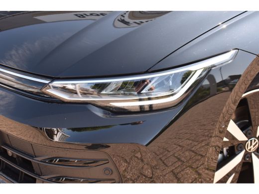 Volkswagen Golf 1.5 eHybrid 204PK DSG-6 Life Edition | PANORAMADAK | NAVI BY APP | CAMERA | 18 INCH | ADAPT. CRUI... ActivLease financial lease