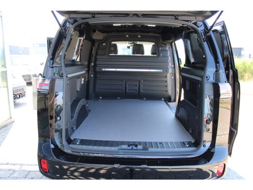 Volkswagen ID. Buzz Cargo Cargo Bulli Limited Edition 286 PK 79 kWh | Achteruitrijcamera | Apple Carplay/Android Auto|telef... ActivLease financial lease