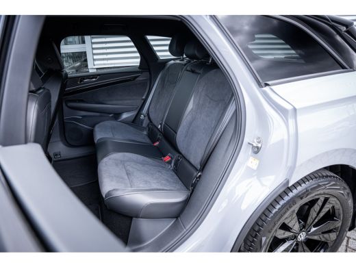 Volkswagen ID.7 Limited Edition Plus | 360 graden camera (Area View) | Achterklep, elektrisch, met sensorgestuurd... ActivLease financial lease