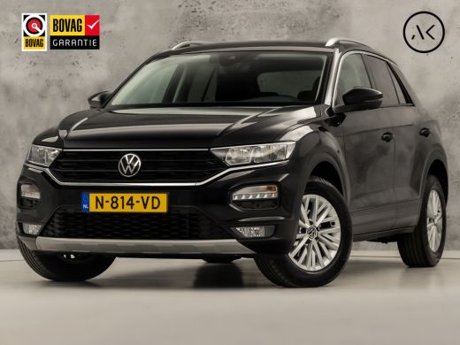Volkswagen T-Roc 1.0 TSI Sport (APPLE CARPLAY, GROOT NAVI, CAMERA, CLIMATE, SPORTSTOELEN, GETINT GLAS, ELEK ACHTER... ActivLease financial lease