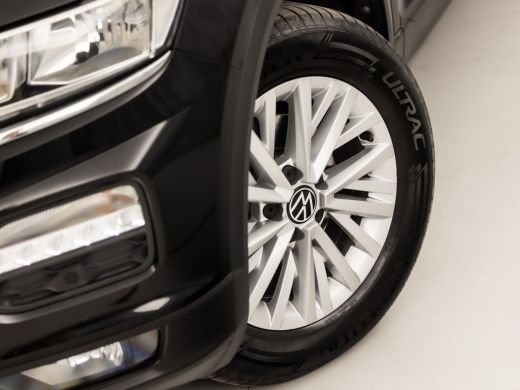 Volkswagen T-Roc 1.0 TSI Sport (APPLE CARPLAY, GROOT NAVI, CAMERA, CLIMATE, SPORTSTOELEN, GETINT GLAS, ELEK ACHTER... ActivLease financial lease