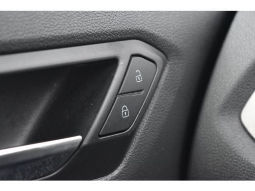 Volkswagen T-Roc 1.5 TSI Style 150PK | NAVIGATIE | ADAPT. CRUISE | ELEKT. SPIEGELS | DAB+ | BLUETOOTH ActivLease financial lease