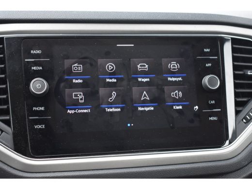 Volkswagen T-Roc 1.5 TSI Style 150PK | NAVIGATIE | ADAPT. CRUISE | ELEKT. SPIEGELS | DAB+ | BLUETOOTH ActivLease financial lease