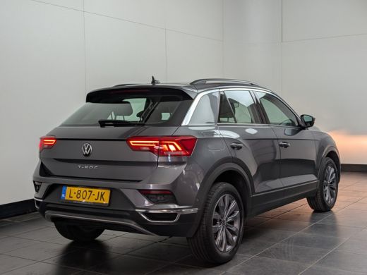 Volkswagen T-Roc 1.5 TSI Style 150PK | NAVIGATIE | ADAPT. CRUISE | ELEKT. SPIEGELS | DAB+ | BLUETOOTH ActivLease financial lease
