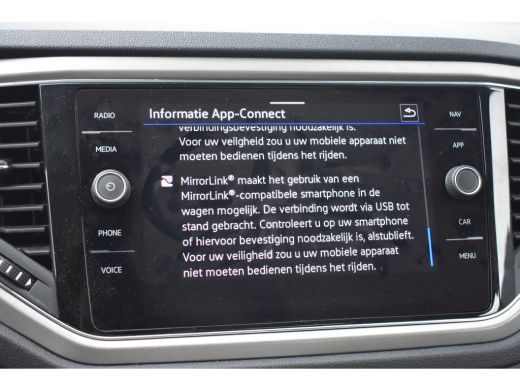 Volkswagen T-Roc 1.5 TSI Style 150PK | NAVIGATIE | ADAPT. CRUISE | ELEKT. SPIEGELS | DAB+ | BLUETOOTH ActivLease financial lease