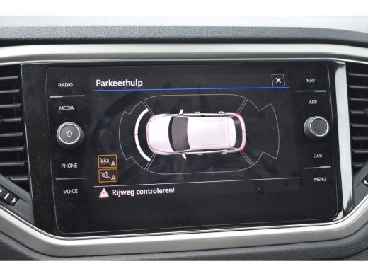 Volkswagen T-Roc 1.5 TSI Style 150PK | NAVIGATIE | ADAPT. CRUISE | ELEKT. SPIEGELS | DAB+ | BLUETOOTH ActivLease financial lease